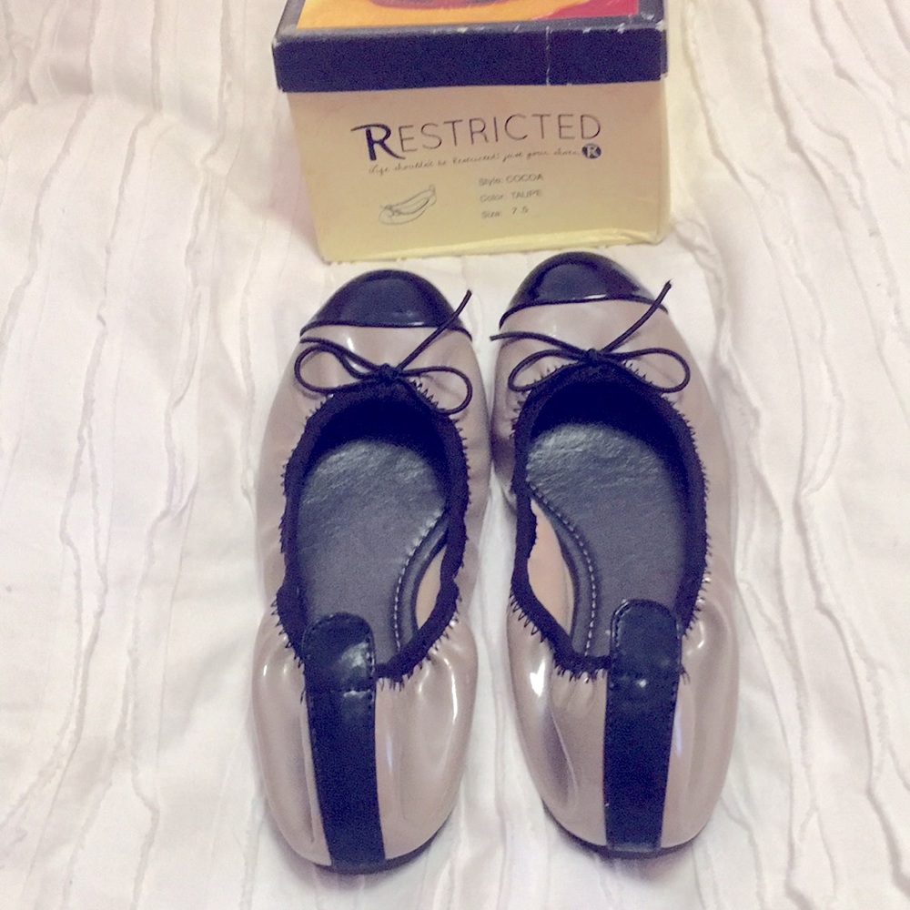 Womens size 7.5 ballet type shoe brand Restricted.